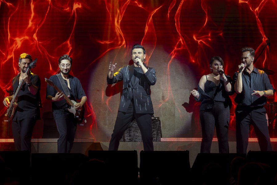 Gökhan Tepe konser - sahne